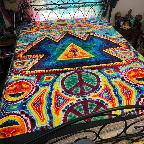 UV Reactive Wakaan Blanket GOING OUT OF BUSINESS SALE